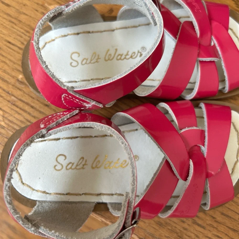 Salt Water Sandals by Hoy shiny fuchsia